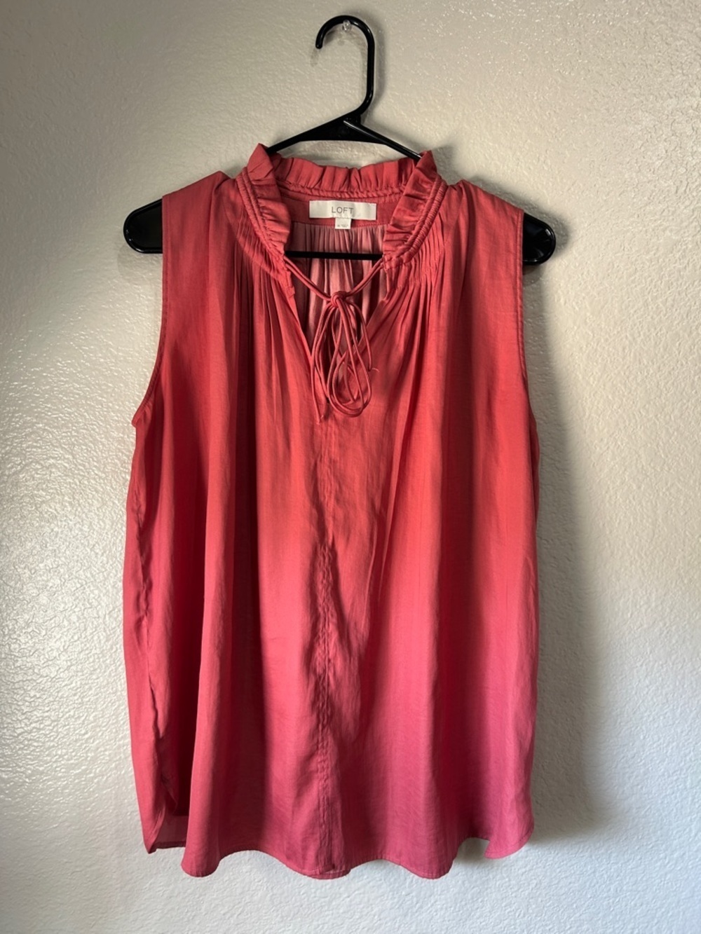 Ann Taylor Loft Shirt Womens Sz M Pink Blouse Sleeveless Career Casual Ladies
